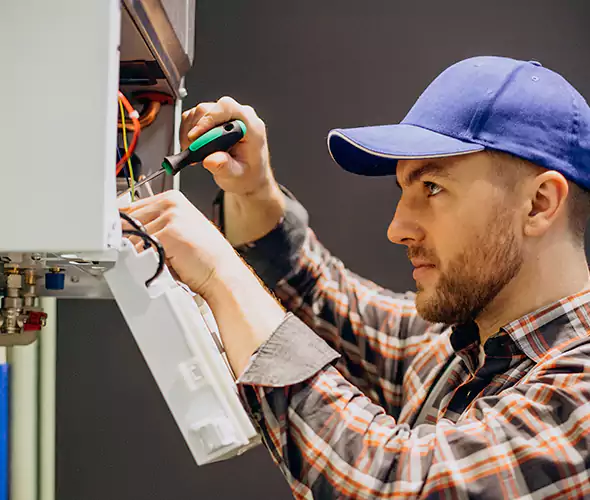 Expert Plumber for Tankless Water Heater Maintenance in Quincy, MA: Schedule Professional Maintenance Services with Us